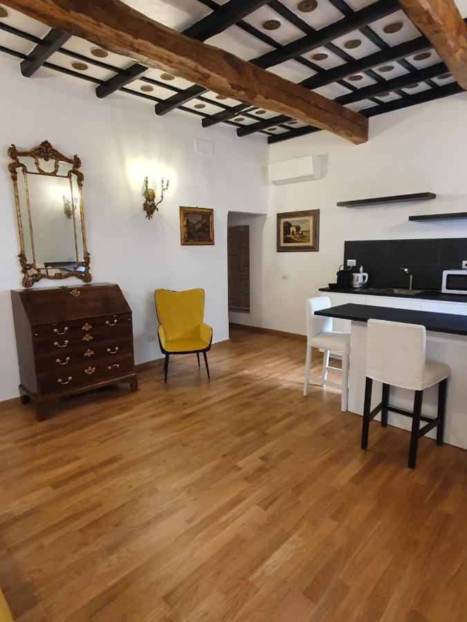 Charming Frattina - 2 Bathrooms New Apartment روما المظهر الخارجي الصورة